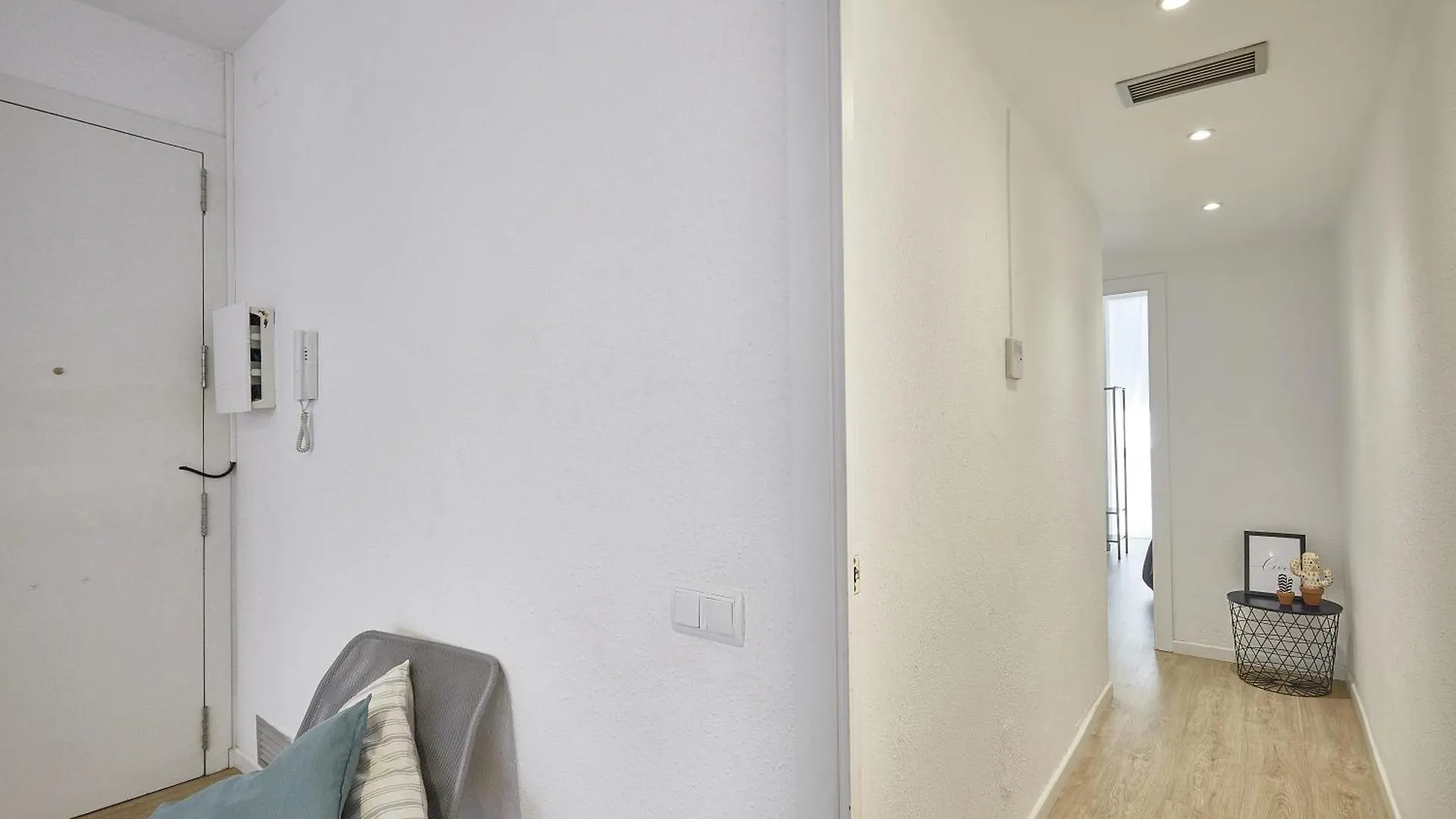 Bbarcelona Clot Apartments 0*, Barcelona