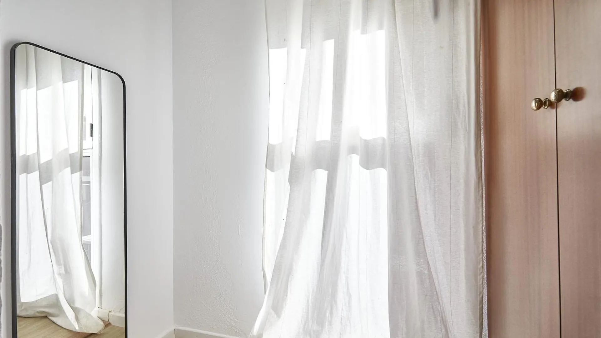 Bbarcelona Clot Apartments 0*, Barcelona